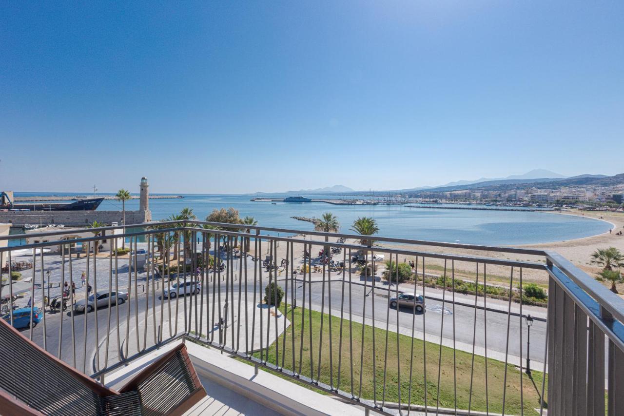 V77 Seafront Suites 罗希姆诺 外观 照片